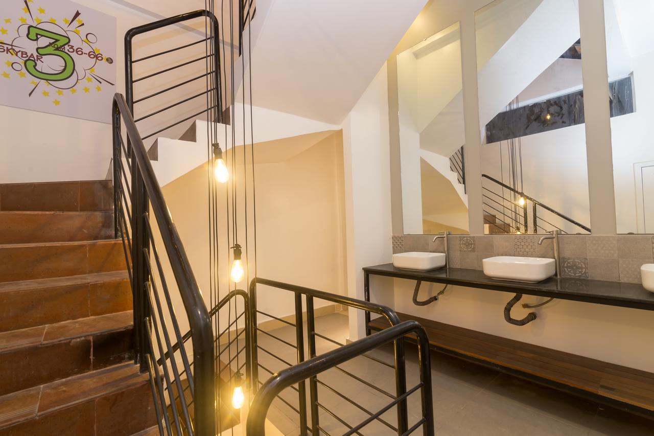 Oops Hostel Siem Reap Exterior foto